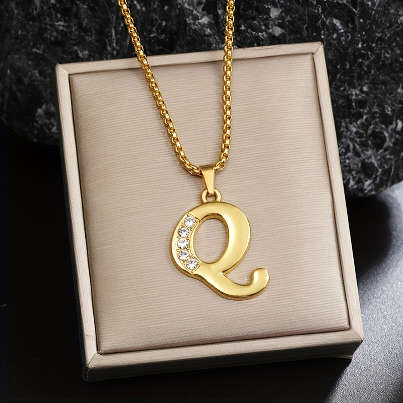 Crystal Accent Initial Necklace ｜ イニシャルネックレス・ゴールド