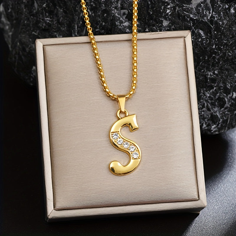 Crystal Accent Initial Necklace ｜ イニシャルネックレス・ゴールド
