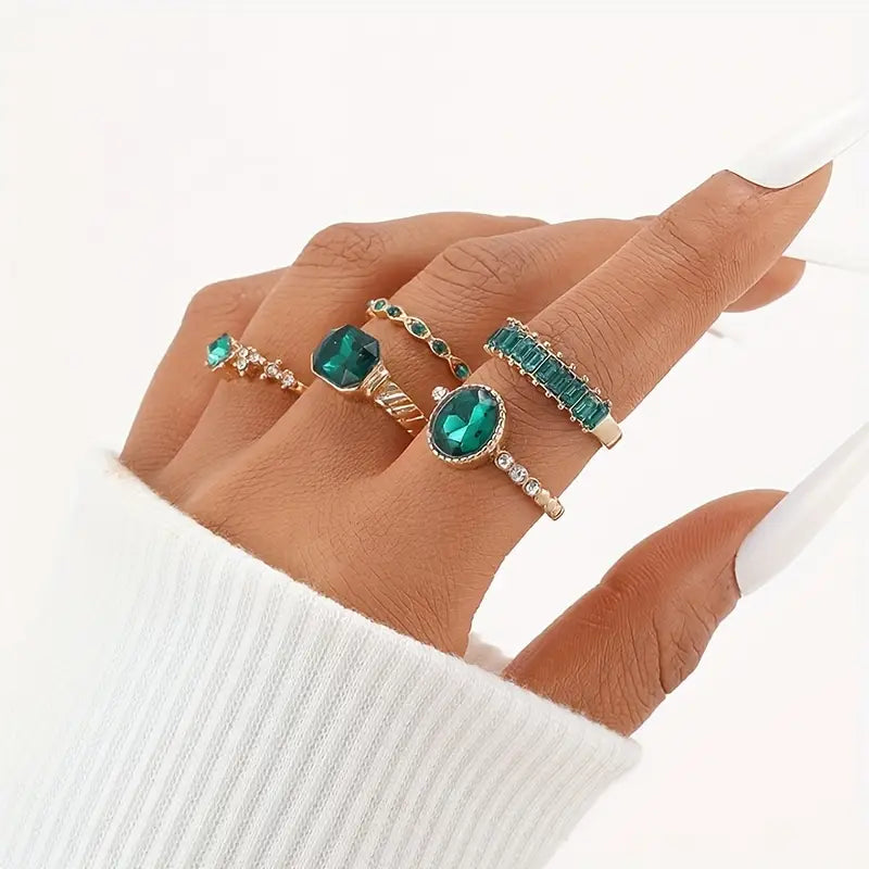 Zarina Exquisite Emerald Ring Set ｜ リングセット・ゴールド