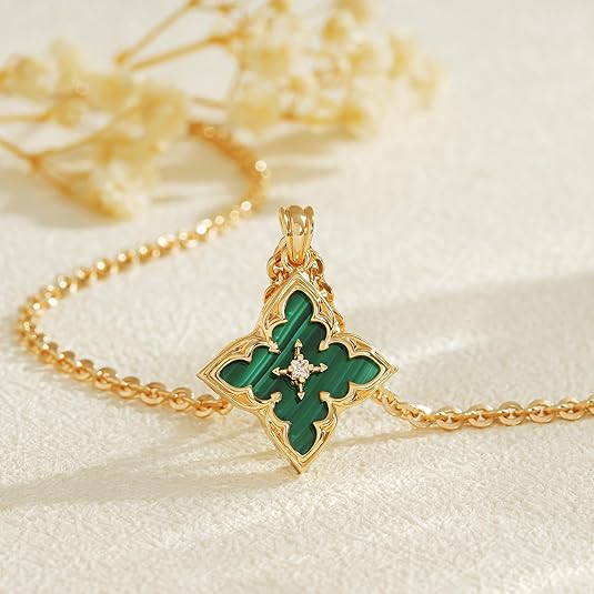 Emerald Clover Pendant Necklace ｜ ペンダントネックレス・ゴールド