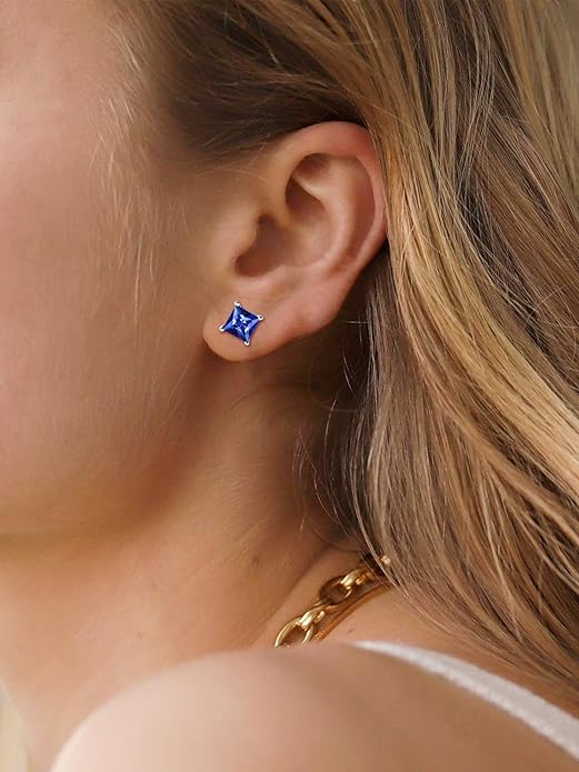 Minimalist Princess Cut Sapphire Stud Earrings ｜ スタッドピアス・ホワイトゴールド