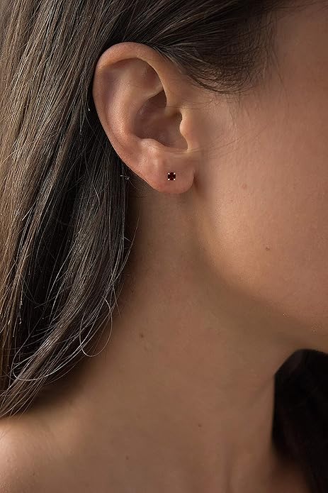 Ruby Round Stud Earrings ｜ スタッドピアス・ゴールド