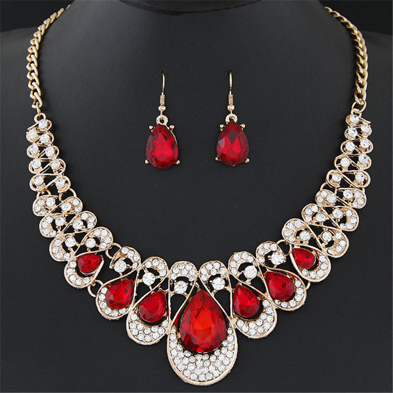 Maevina Crimselle Jewelry Set ｜ ジュエリーセット・ゴールド