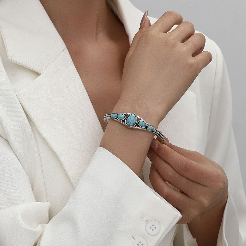 Turquoise Teardrop Open Bracelet ｜ バングル・ホワイトゴールド