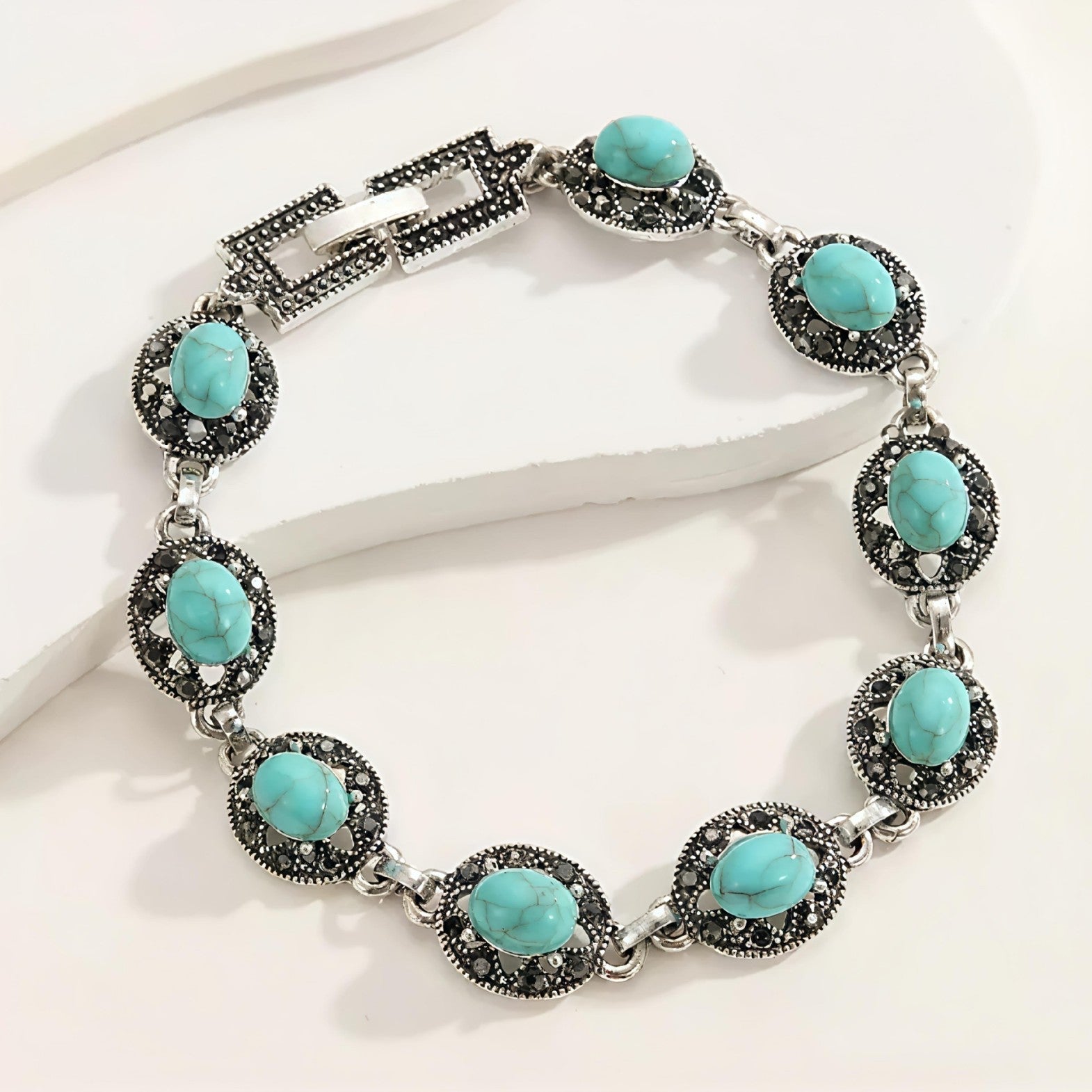 Corvelle Noble Emblem Bracelet ｜ ブレスレット・ホワイトゴールド