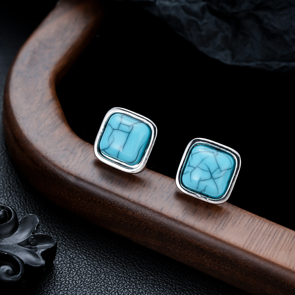 Turquoise Square Studs ｜ スタッドピアス・ホワイトゴールド