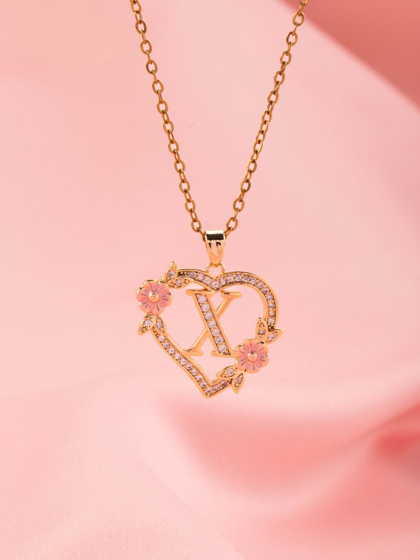 Floral Charm Initial Necklace ｜ イニシャルネックレス・ゴールド