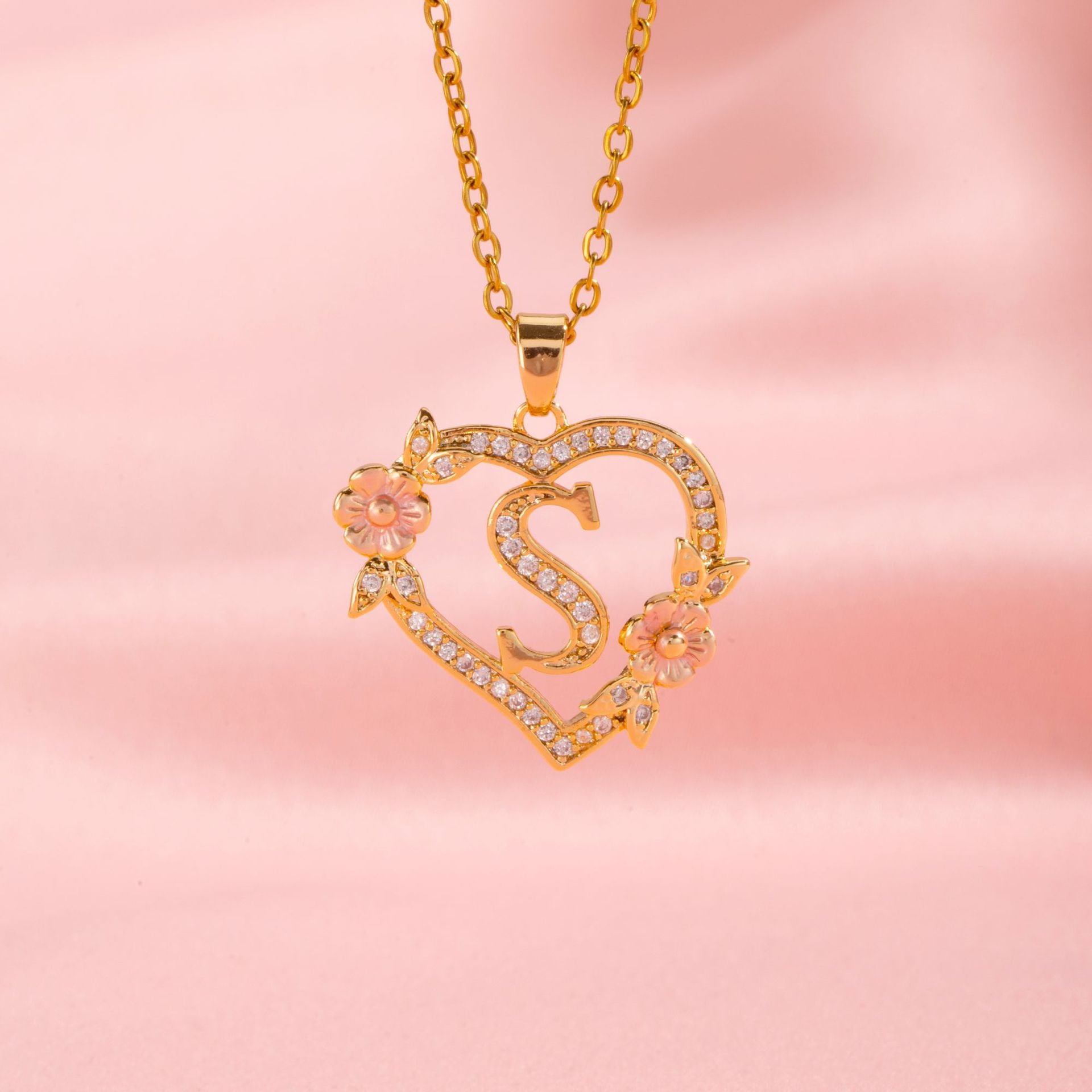 Floral Charm Initial Necklace ｜ イニシャルネックレス・ゴールド
