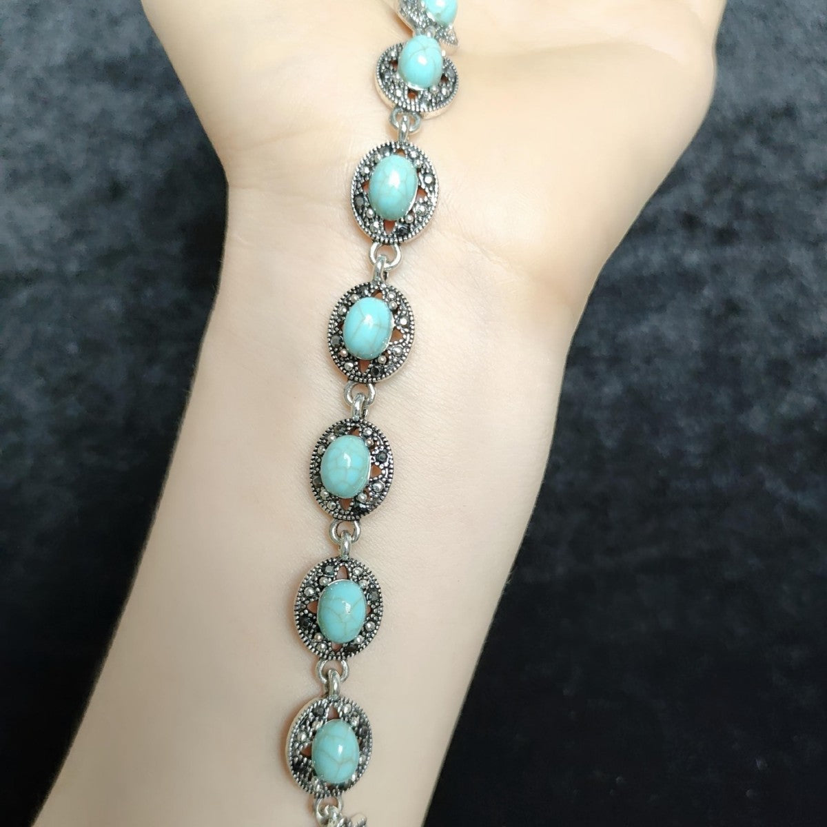 Corvelle Noble Emblem Bracelet ｜ ブレスレット・ホワイトゴールド