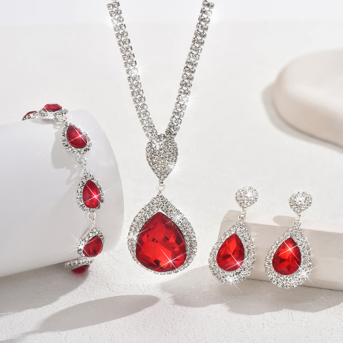 Thalira Bloodwynne Jewelry Set ｜ ジュエリーセット・ホワイトゴールド