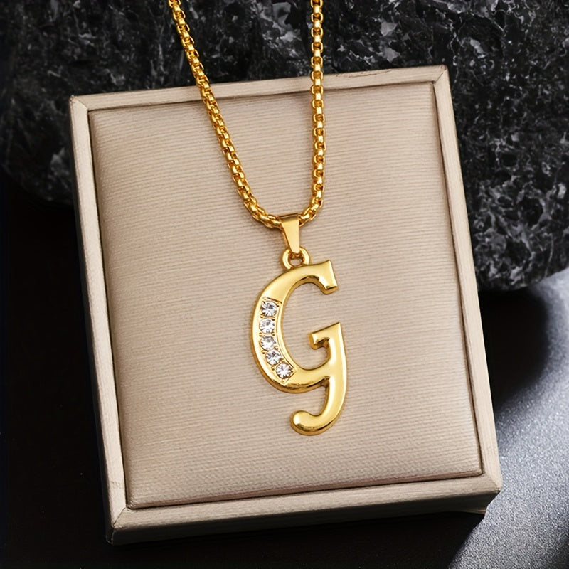 Crystal Accent Initial Necklace ｜ イニシャルネックレス・ゴールド