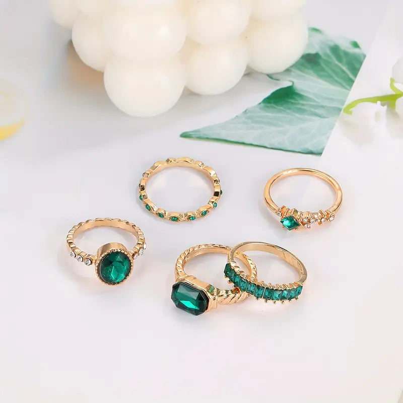 Zarina Exquisite Emerald Ring Set ｜ リングセット・ゴールド